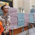 Mantan Bos PLN Nur Pamudji Ditahan, Ada Tumpukan Uang Rp173 M