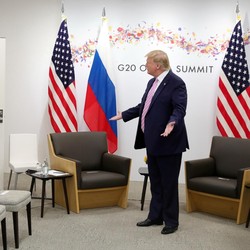Fakta Baru Perundingan AS-Rusia: Trump Sindir Zelensky-Perang Usai?