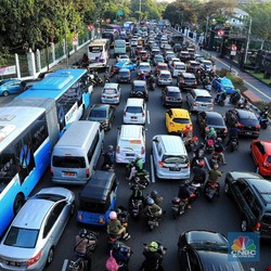 Awas! Ada 3 Juta Mobil di DKI Kena Pembatasan Usia Kendaraan