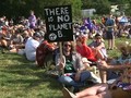 VIDEO: Unjuk Rasa Penonton Glastonbury Lawan Perubahan Iklim