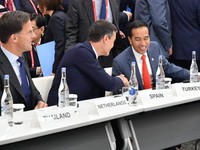 IHSG Menguat Kala Bursa Asia Jatuh, Terima Kasih Pak Jokowi!