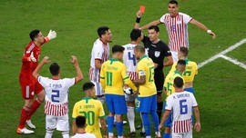 FOTO: Drama Adu Penalti Timnas Brasil vs Paraguay
