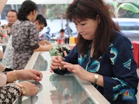Habis Longsor, Harga Emas di Pegadaian Merangkak Naik