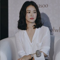 Doa & Cinta Song Hye Kyo untuk Para Pasien Terdampak Corona