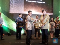 Bank Mega Juara 'Best Bank Buku III'