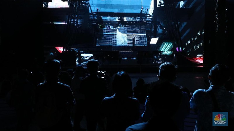Untuk harga tiket masuk Rp 400 ribu weekend, tiket hari biasa Rp 300 ribu.