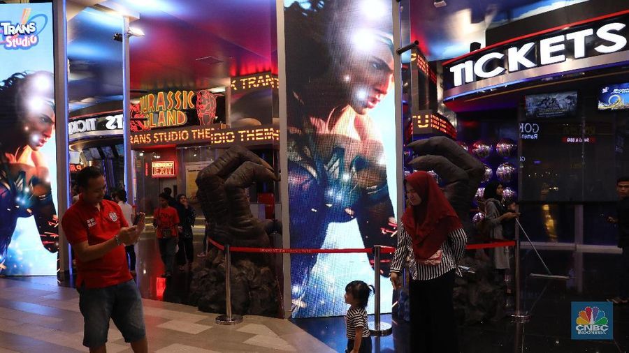 Trans Studio Cibubur akan segera dibuka, dan akan menjadi yang terbesar mengalahkan Universal Studio Singapura (USS).