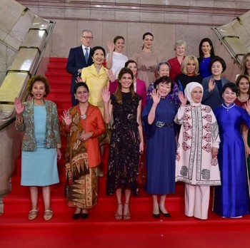 Saat Iriana & First Lady G-20 Bicara Lingkungan Hidup