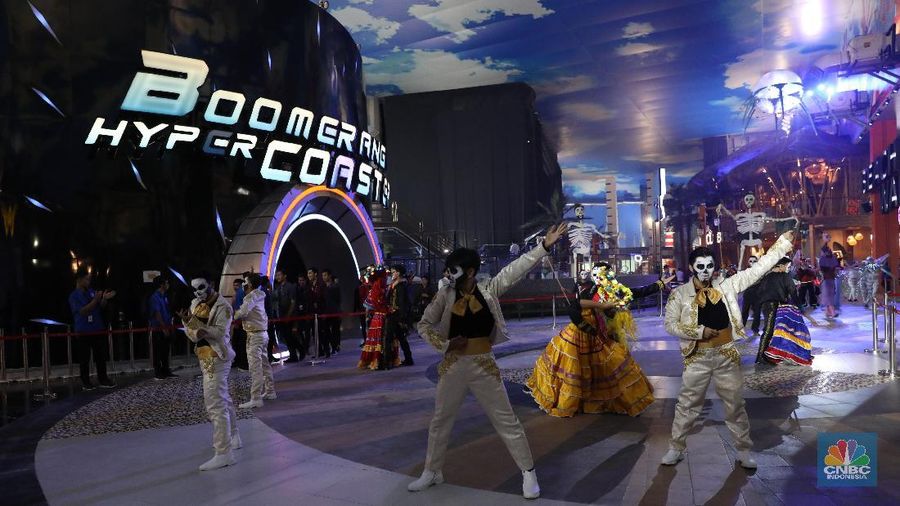 Trans Studio Cibubur akan segera dibuka, dan akan menjadi yang terbesar mengalahkan Universal Studio Singapura (USS).