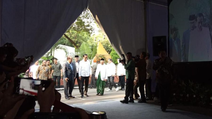 KPU akan menetapkan presiden dan wakil presiden terpilih sore ini.