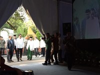 LIVE NOW! Detik-Detik Jelang Jokowi Jadi Presiden Lagi