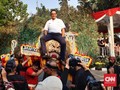 Anies Gelar Sayembara Desain Seragam Persija untuk PNS DKI