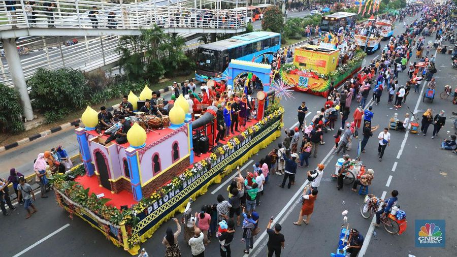 Jakarnaval merupakan salah satu rangkaian acara peringatan HUT DKI Jakarta ke-492.