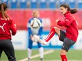 Pesepakbola Wanita Swiss Florijana Ismaili Tewas di Danau
