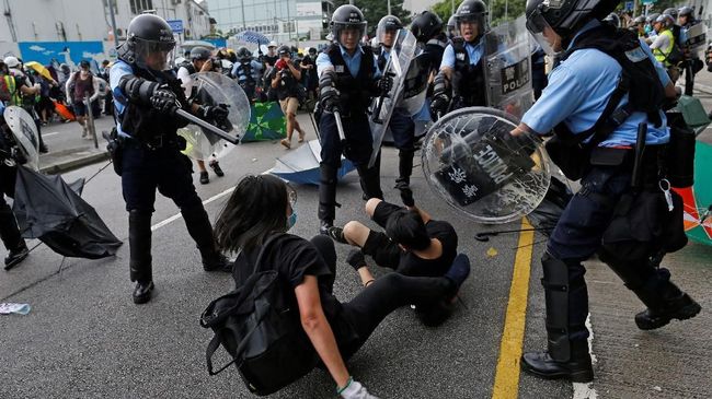 Demo Hong Kong Rusuh Hingga Pengayaan Uranium Iran