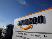 Wow! Amazon Antre Beli Listrik dari PLTS Terapung Jatim