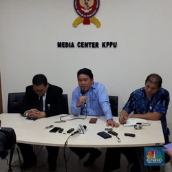 Harga Ayam Anjlok, KPPU Endus Ada yang Tak Beres di Pasar