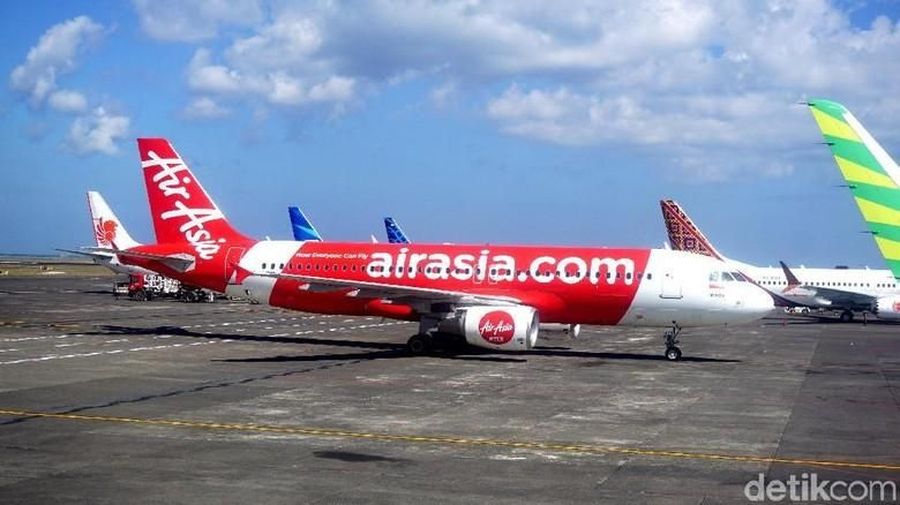 Perwakilan AirAsia absen dalam rakor penurunan tiket pesawat LCC domestik, kenapa?