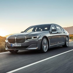 Saat BMW & Mercy Adu Kuat Rebut Hati Jokowi, Siapa Terpilih?