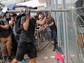 Gedung Parlemen Hong Kong Rusak Diserbu Pendemo