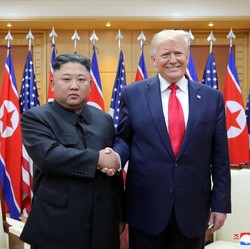 Donald Trump Mendadak Jadi Pemegang Kunci Nuklir Korut, Kok Bisa?