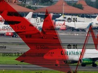 Harga Tiket Pesawat Turun 50% di 'Low Hours', Apa Dampaknya?