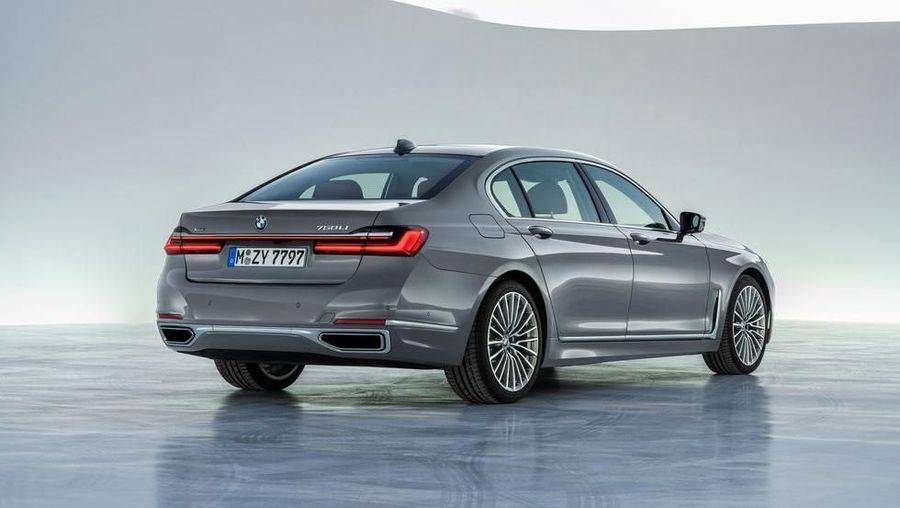Pihak sekretariat negara mengakui sudah ada tawaran dari BMW dan Mercy terkait mobil kepresidenan.