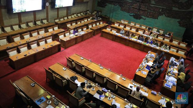 Mau Bahas RUU Ubah Rp1.000 Jadi Rp1, DPR Ingatkan Purbaya Soal Ini