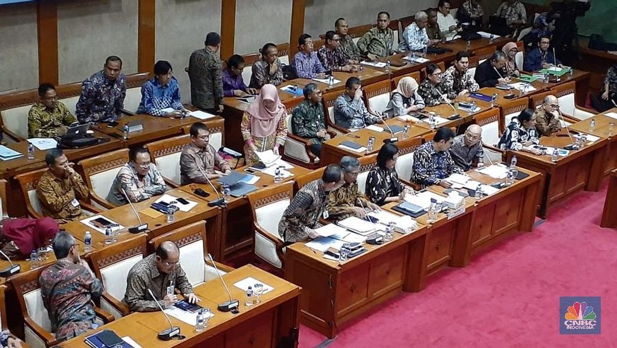 Menteri Keuangan Sri Mulyani Indrawati mengusulkan tarif untuk cukai plastik sebesar Rp 30.000 per kilogram.