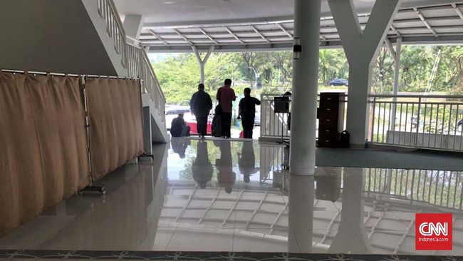 Anjing Yang Dibawa Sm Ke Masjid Diduga Mati Tertabrak Mobil