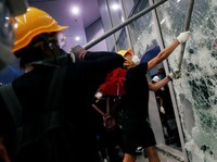 Demo Hingga Gedung DPR Rusak, Ada Apa dengan Hong Kong?