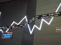 Kinerja IHSG Nyaris Terburuk Se-Asia