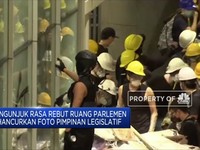 Aksi Ricuh di Gedung Parlemen Hong Kong