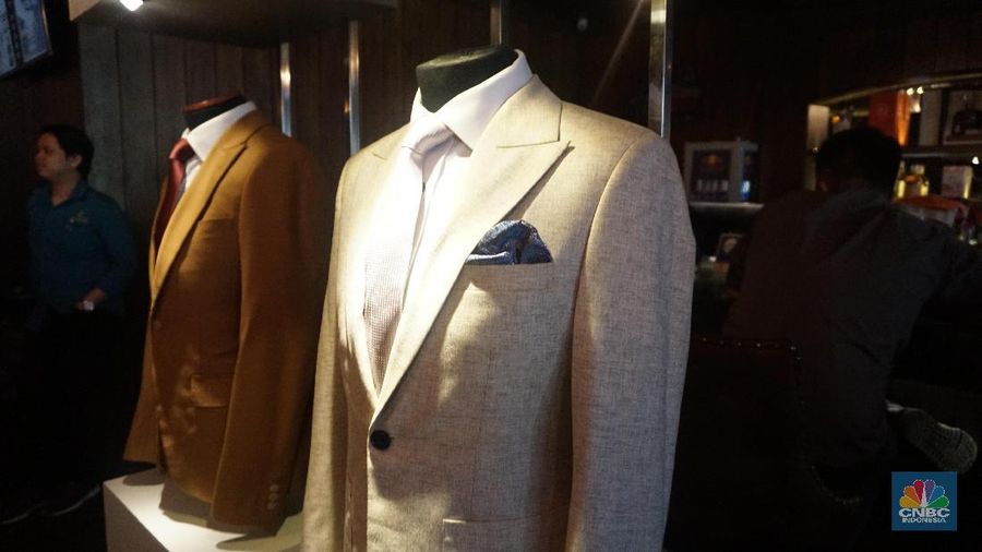Penjahit kenamaan di balik brand Wong Hang Tailor luncurkan aplikasi fashion yang gunakan teknologi AR 