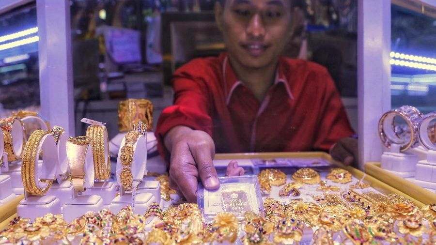 Emas masih menjadi komoditas yang diminati investor sejak beberapa pekan terakhir.