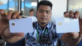 Dispermasdes Boyolali menyatakan tahun 2019 adalah pelaksanaan keempat dalam proses Pilkades. Pemilih mendapatkan smart card untuk menyetor suaranya dalam Pilkades berbasis e-voting. (ANTARA FOTO/Aloysius Jarot Nugroho)