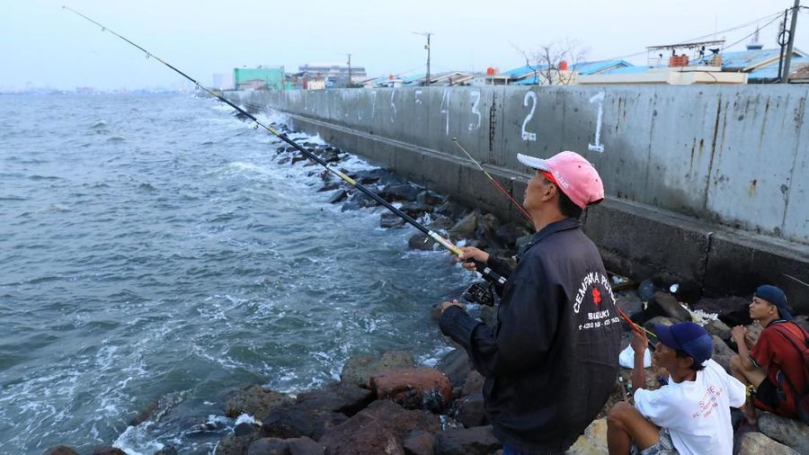 Tanggul laut jilid II telah jadi rencana pemerintah pusat untuk 20-30 tahun ke depan, tapi untuk tahap I sudah dibangun.
