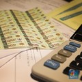 Mengais Pundi-Pundi Kas Negara Lewat Materai Rp 10.000