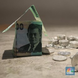 Rupiah Kompak Lesu di Kurs Tengah BI dan Pasar Spot