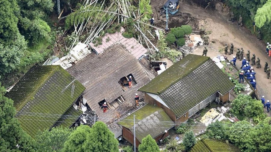 Rabu (3/7/2019), Pemerintah Jepang mengevakuasi warga di selatan Kyushu, Jepang, lantaran dihantam hujan lebat sejak Jum'at.