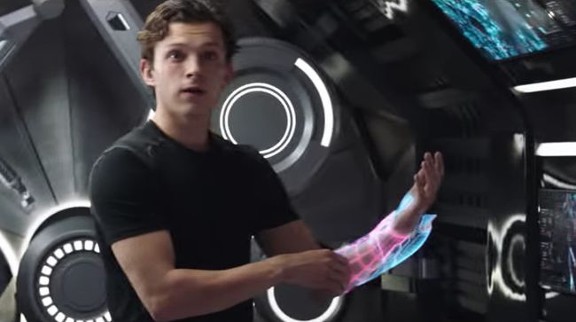 5 Teori 'Gila' Fan dari 'Spider-Man: Far From Home'