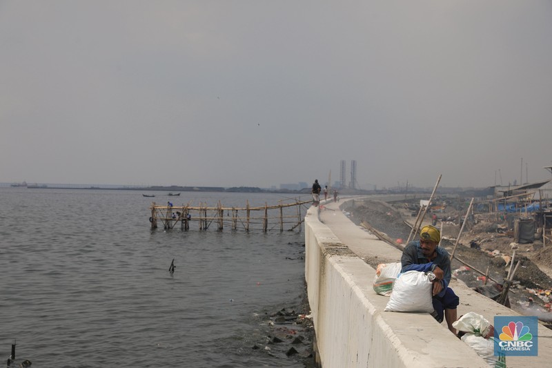 Giant Sea Wall, tanggul raksasa (CNBC Indonesia/Muhammad Sabki) Giant Sea Wall, tanggul raksasa (CNBC Indonesia/Muhammad Sabki)