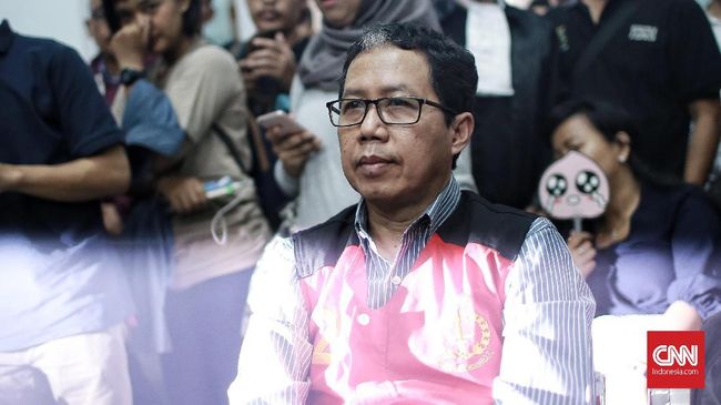 Eks Ketua PSSI Joko Driyono Dituntut 2 Tahun 6 Bulan Penjara