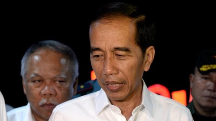 Kabinet Baru Jokowi: 34 Menteri, Pengumuman Tak Harus Oktober Presiden Joko Widodo (Jokowi) memberikan clue jika perombakan kabinet dilakukan tidak harus menunggu dilantiknya kembali Jokowi sebagai Presiden