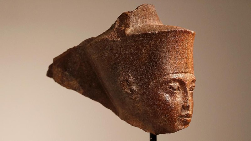 Patung kepala ini laku seharga 4.746.250 pound atau setara Rp 83,7 miliar