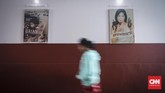 Biosko rakyat bernama Indiskop yang terletak di lantai 3 Pasar Jaya Teluk Gong hanya menayangkan film khusus film Indonesia. (CNN Indonesia/Hesti Rika)