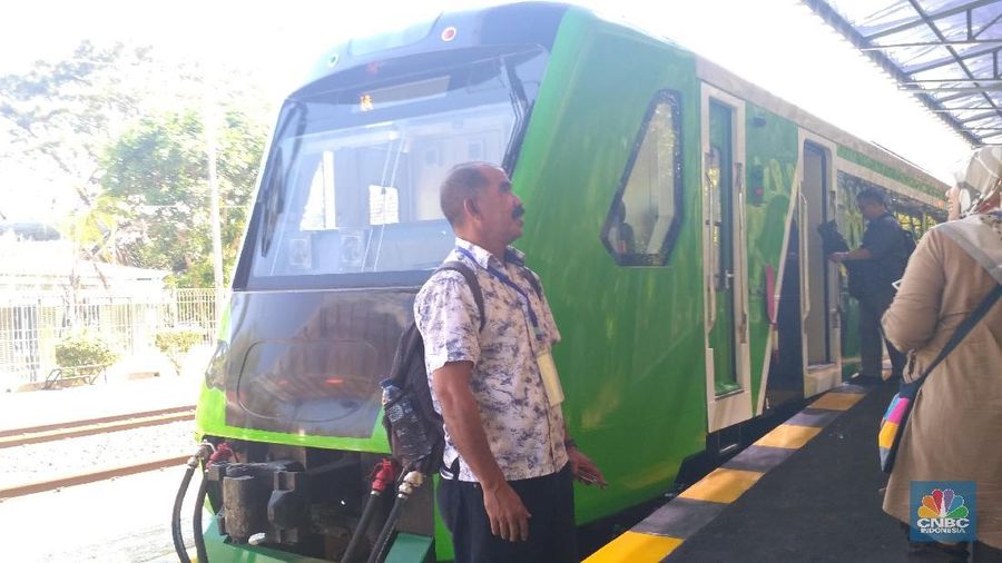 Rel kereta di kawasan Yogyakarta, Solo, dan Semarang (Joglosemar) bakal tersambung langsung dengan Yogyakarta International Airport (YIA).