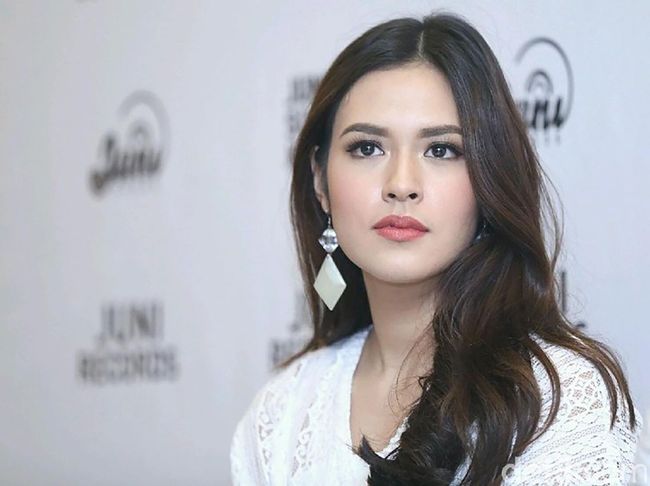 Siap-siap! Raisa Bakal Konser Tunggal di Jakarta Tahun Depan