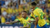 Penyerang sayap Brasil Everton Soares mencetak gol pembuka kemenangan ke gawang Peru di final Copa America 2019. Everton jadi topskor di turnamen ini dengan koleksi tiga gol. (REUTERS/Ueslei Marcelino)