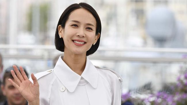 Cho Yeo-jeong Pertimbangkan Main Drama Soal Perselingkuhan - CNN Indonesia